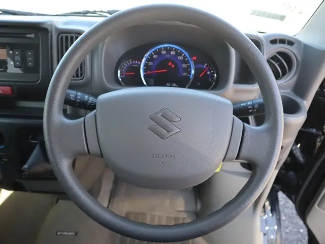 スズキ エブリイ EBD-DA17V(4WD)の写真40