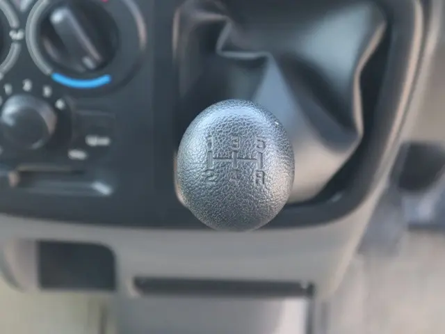 スズキ エブリイ EBD-DA17V(4WD)の写真41