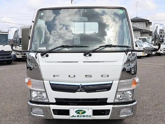 三菱 キャンター TPG-FEA20(2WD)の写真3