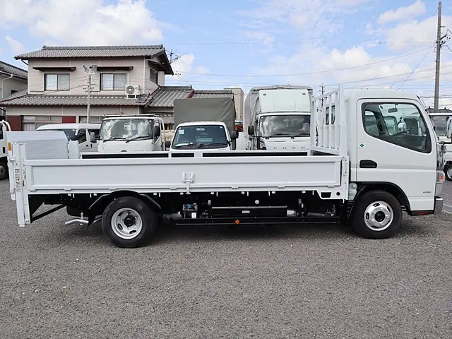 三菱 キャンター TPG-FEA20(2WD)の写真8