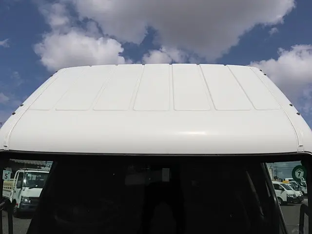 三菱 キャンター TPG-FEA20(2WD)の写真17