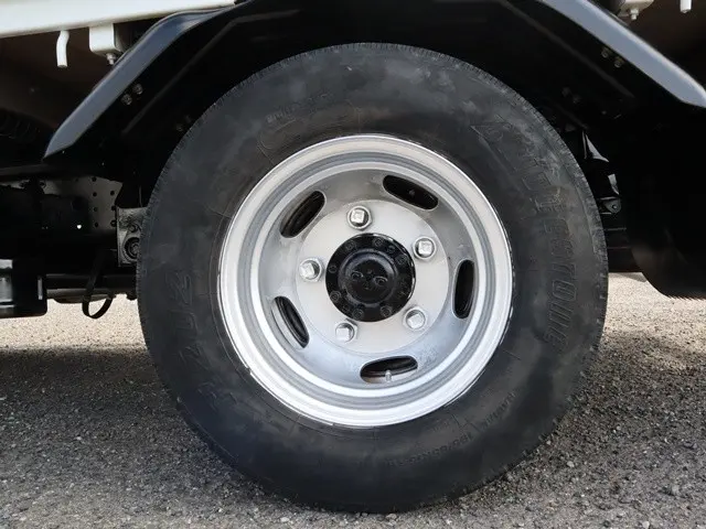 三菱 キャンター TPG-FEA20(2WD)の写真27