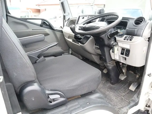 三菱 キャンター TPG-FEA20(2WD)の写真31