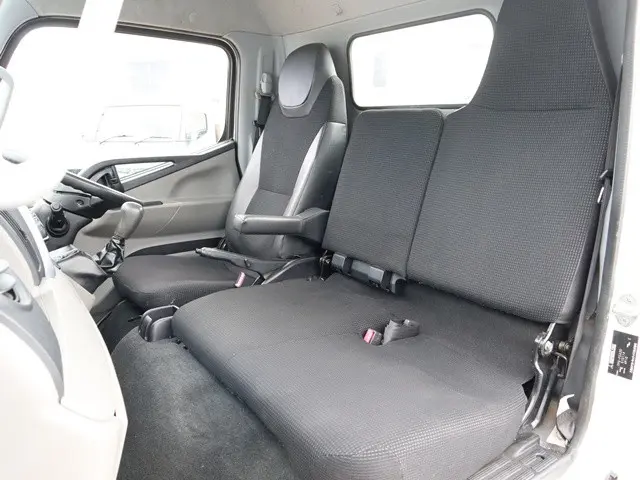 三菱 キャンター TPG-FEA20(2WD)の写真34