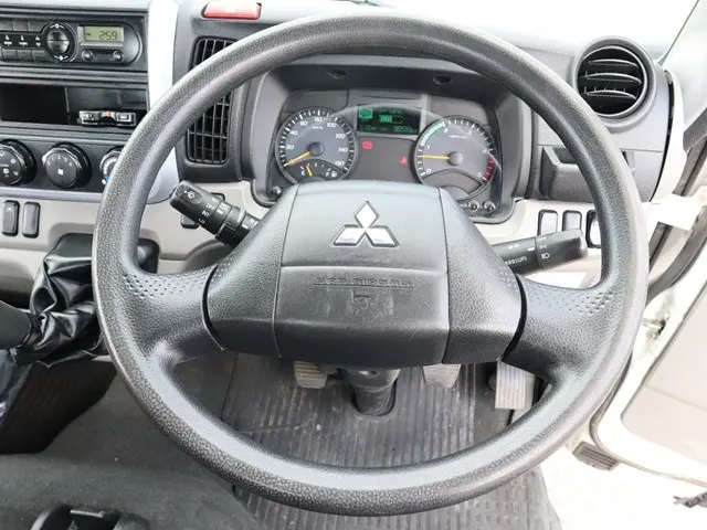 三菱 キャンター TPG-FEA20(2WD)の写真35