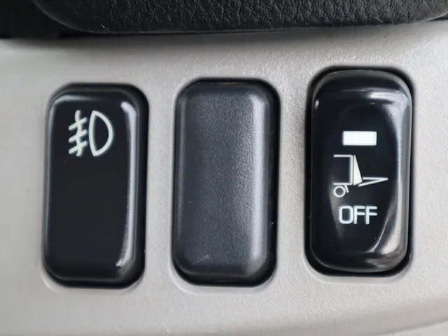 三菱 キャンター TPG-FEA20(2WD)の写真40