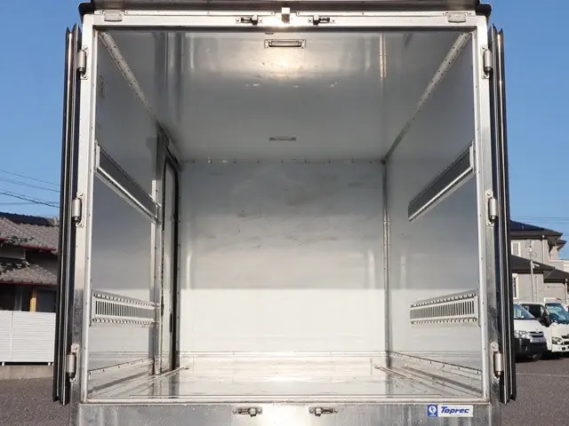 三菱 キャンター TPG-FBA50(2WD)の写真12