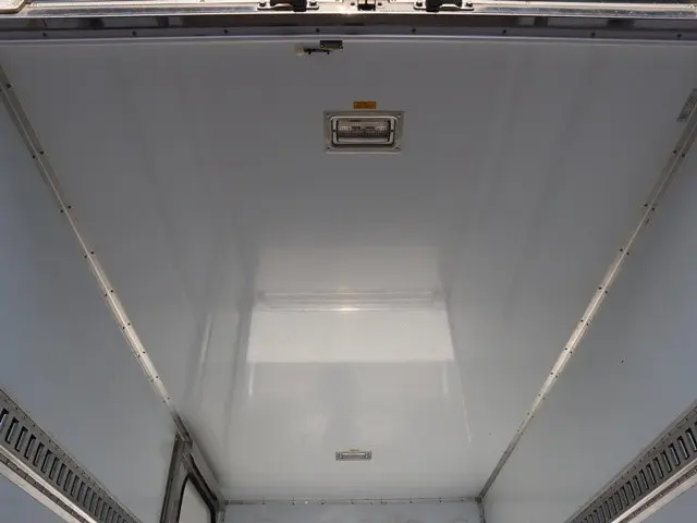 三菱 キャンター TPG-FBA50(2WD)の写真13