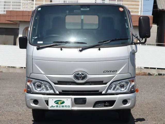 トヨタ ダイナ 3BF-TRY230(2WD)の写真3