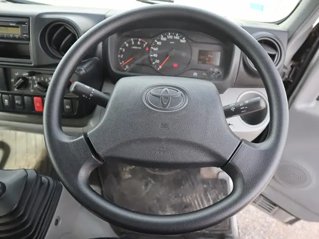 トヨタ ダイナ 3BF-TRY230(2WD)の写真4