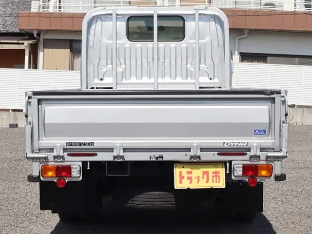 トヨタ ダイナ 3BF-TRY230(2WD)の写真6