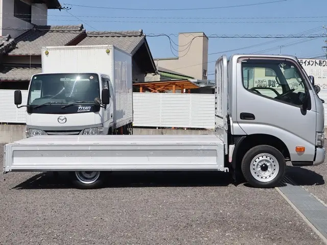 トヨタ ダイナ 3BF-TRY230(2WD)の写真10