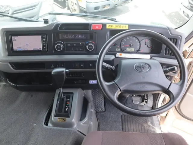 トヨタ コースター SDG-XZB70(2WD)の写真29
