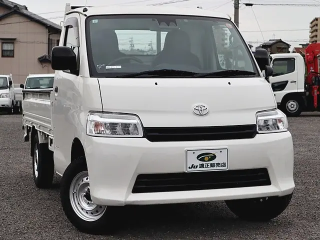 トヨタ タウンエーストラック 5BF-S403U(2WD)の写真4