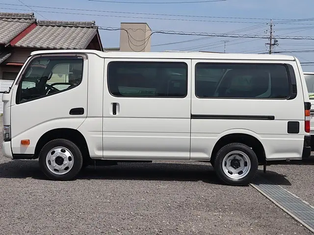 トヨタ ダイナ LDF-KDY241V(2WD)の写真9