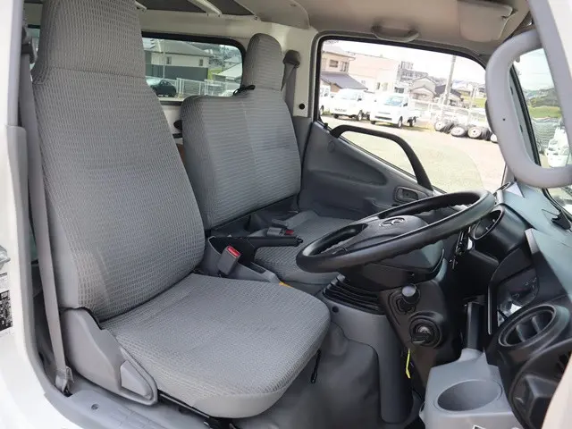 トヨタ ダイナ LDF-KDY241V(2WD)の写真30