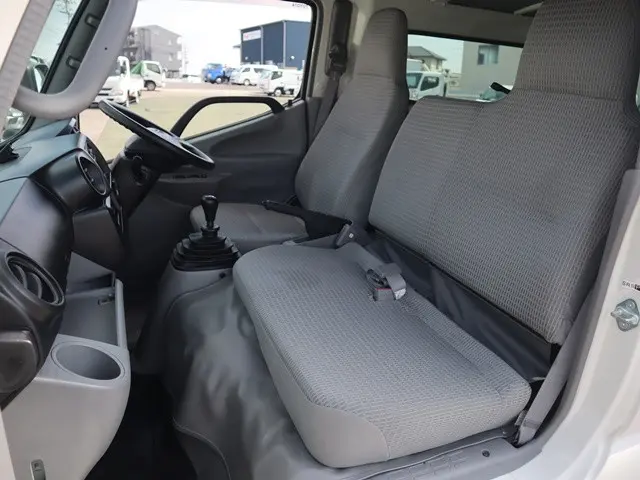 トヨタ ダイナ LDF-KDY241V(2WD)の写真32