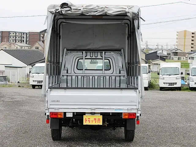 トヨタ ライトエーストラック DBF-S402U(2WD)の写真10