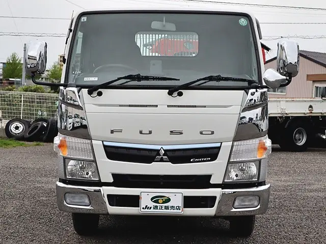 三菱 キャンター TPG-FBA60(2WD)の写真3