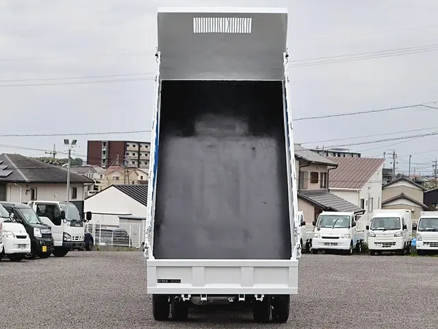 三菱 キャンター TPG-FBA60(2WD)の写真12