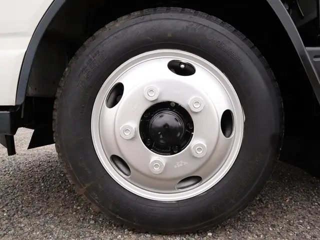 三菱 キャンター TPG-FBA60(2WD)の写真26