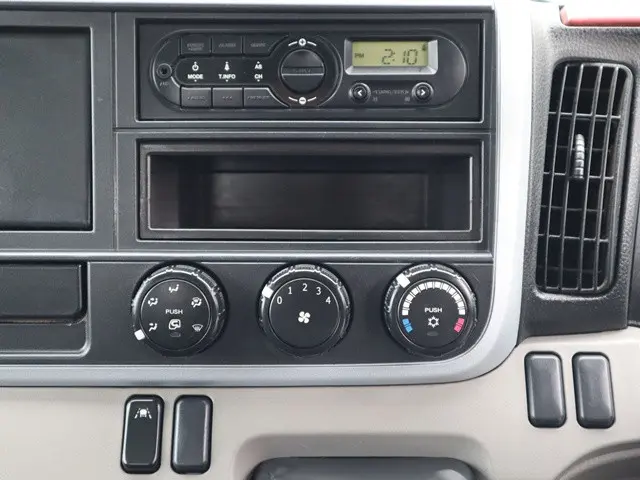 三菱 キャンター TPG-FBA60(2WD)の写真37