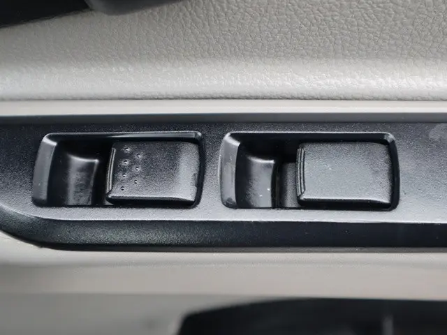 三菱 キャンター TPG-FBA60(2WD)の写真40