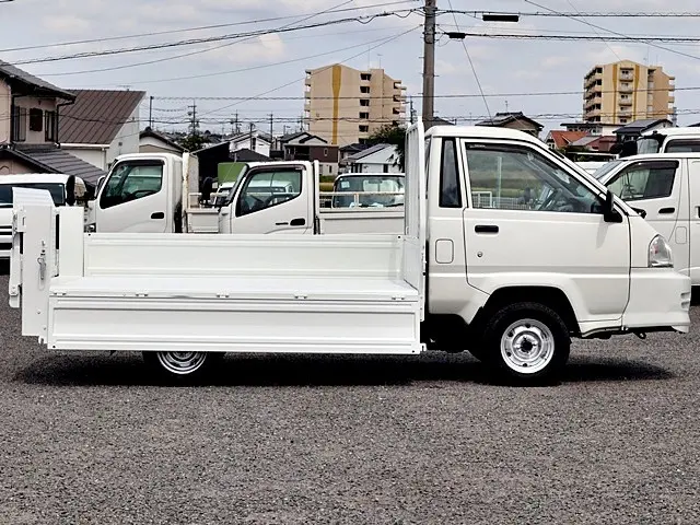 トヨタ ライトエーストラック GK-KM75(2WD)の写真10