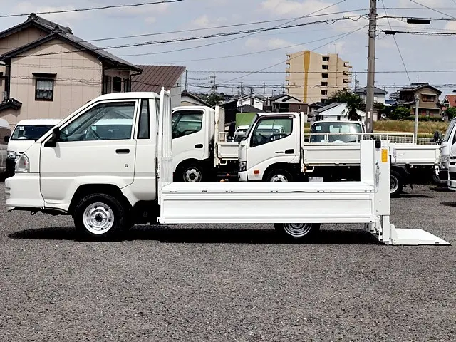 トヨタ ライトエーストラック GK-KM75(2WD)の写真13