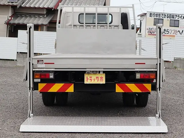 三菱 キャンター 2PG-FEBS0(2WD)の写真11