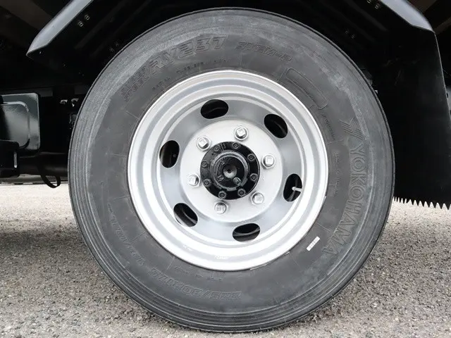 三菱 キャンター 2PG-FEBS0(2WD)の写真30
