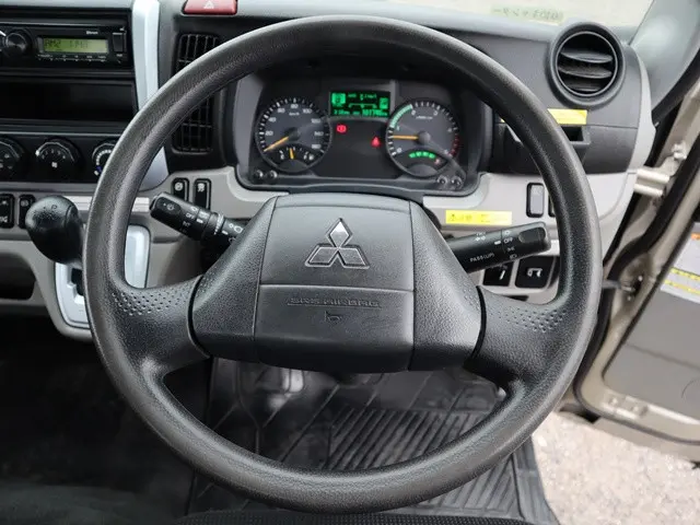 三菱 キャンター 2PG-FEBS0(2WD)の写真38