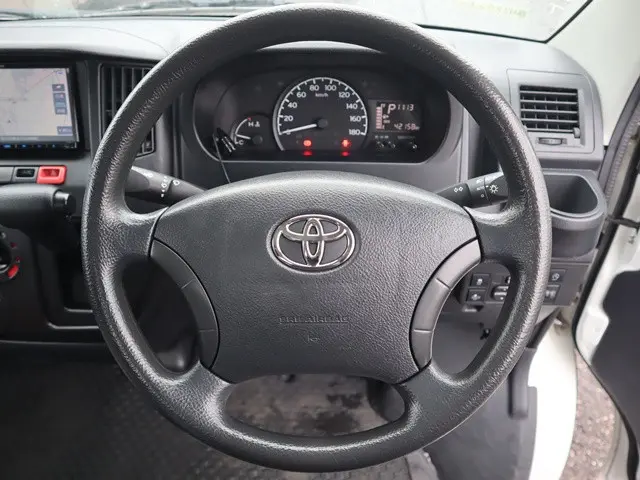 トヨタ タウンエーストラック 5BF-S403U(2WD)の写真35