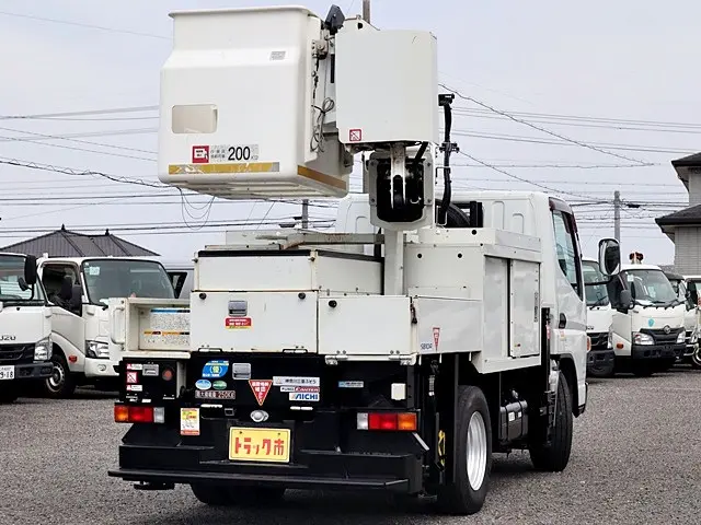 三菱 キャンター TPG-FEA50(2WD)の写真5