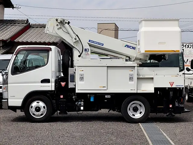 三菱 キャンター TPG-FEA50(2WD)の写真9