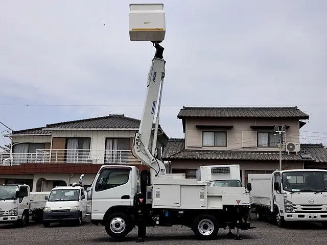 三菱 キャンター TPG-FEA50(2WD)の写真10