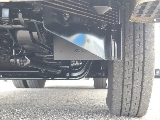 三菱 キャンター TPG-FEA50(2WD)の写真31