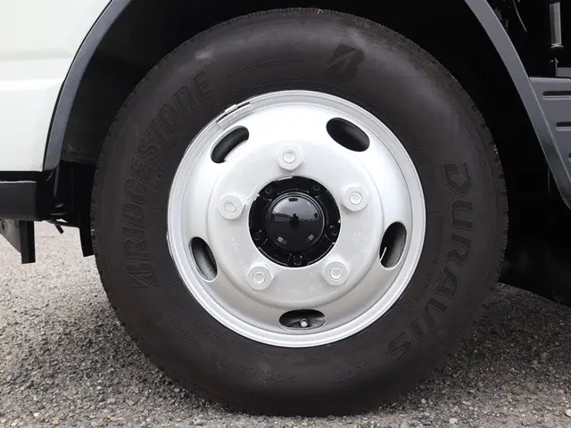三菱 キャンター TPG-FEA50(2WD)の写真32