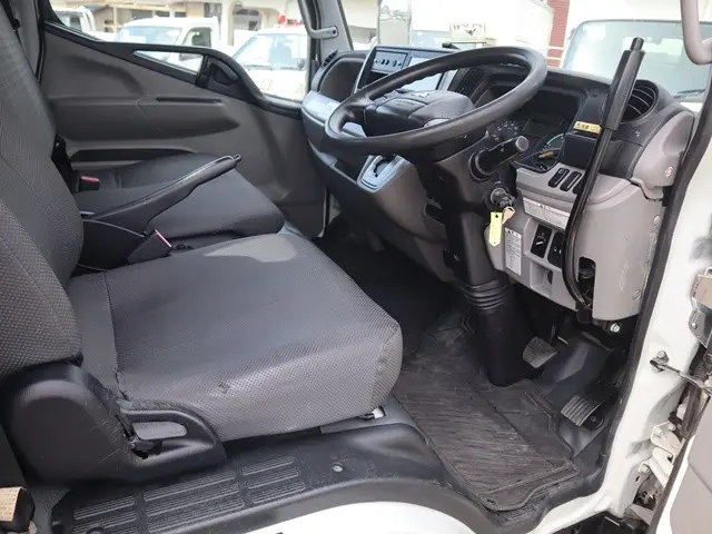 三菱 キャンター TPG-FEA50(2WD)の写真37