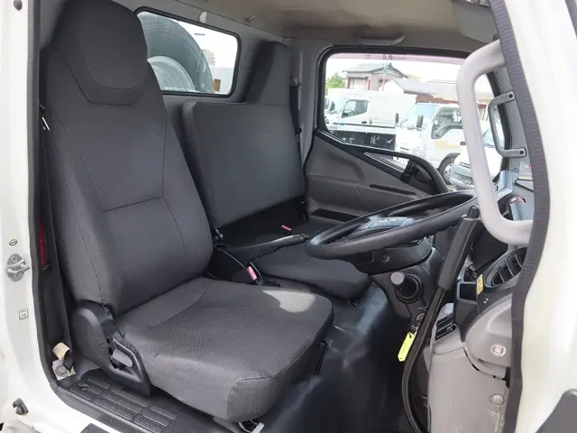 三菱 キャンター TPG-FEA50(2WD)の写真38