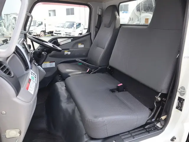 三菱 キャンター TPG-FEA50(2WD)の写真40