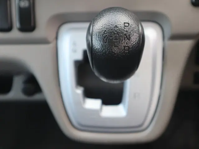 三菱 キャンター TPG-FEA50(2WD)の写真42