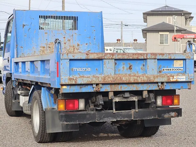 マツダ タイタン TPG-LJR85AD(2WD)の写真2