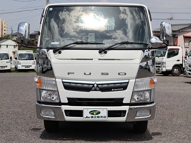三菱 キャンター TPG-FBA60(2WD)の写真3