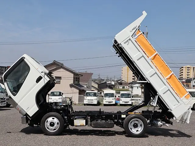 三菱 キャンター TPG-FBA60(2WD)の写真13