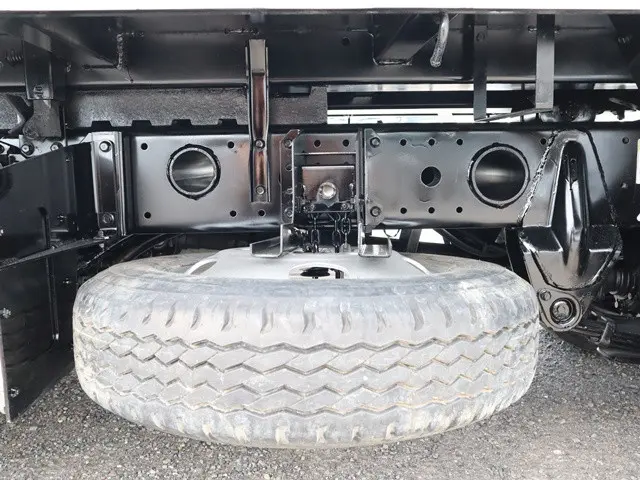 三菱 キャンター TPG-FBA60(2WD)の写真21