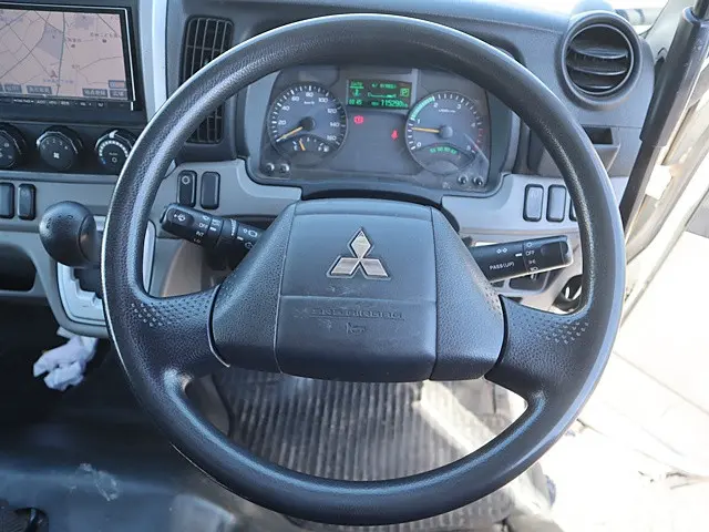 三菱 キャンター TPG-FEA50(2WD)の写真4
