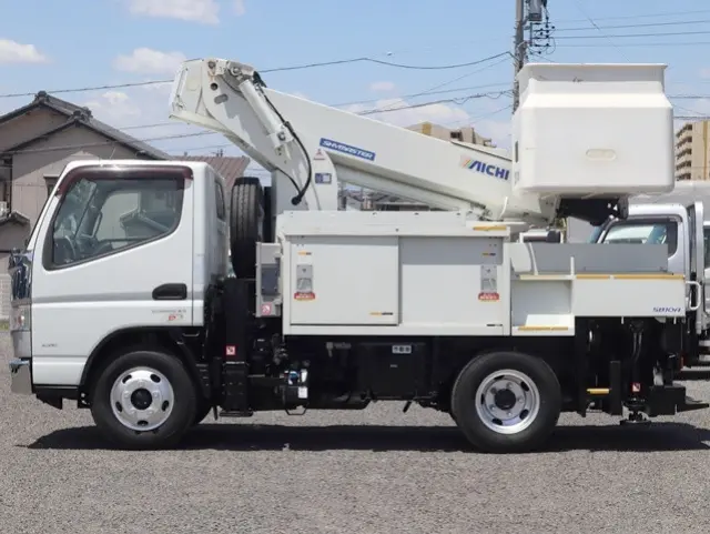 三菱 キャンター TPG-FEA50(2WD)の写真9