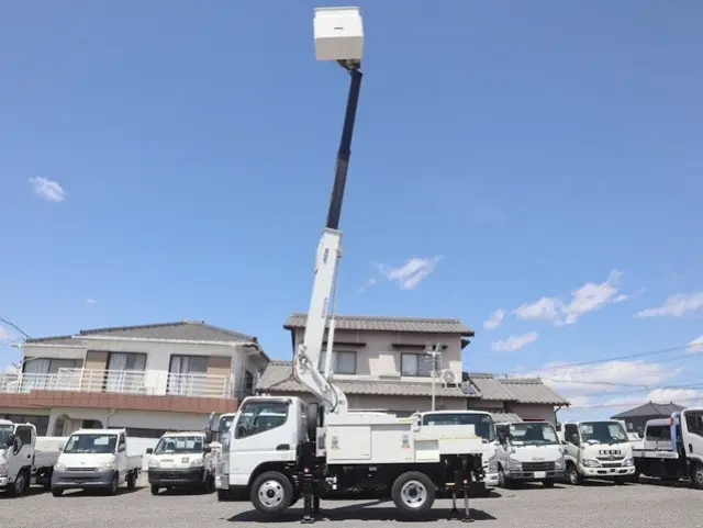 三菱 キャンター TPG-FEA50(2WD)の写真17