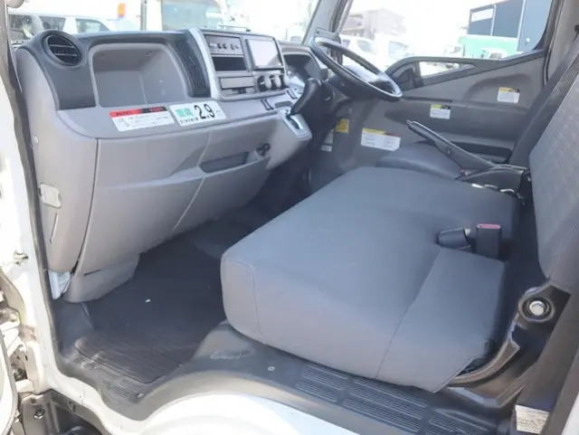 三菱 キャンター TPG-FEA50(2WD)の写真38